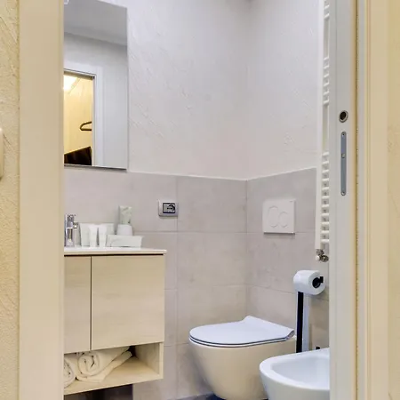 V Collection Jubilee רומא